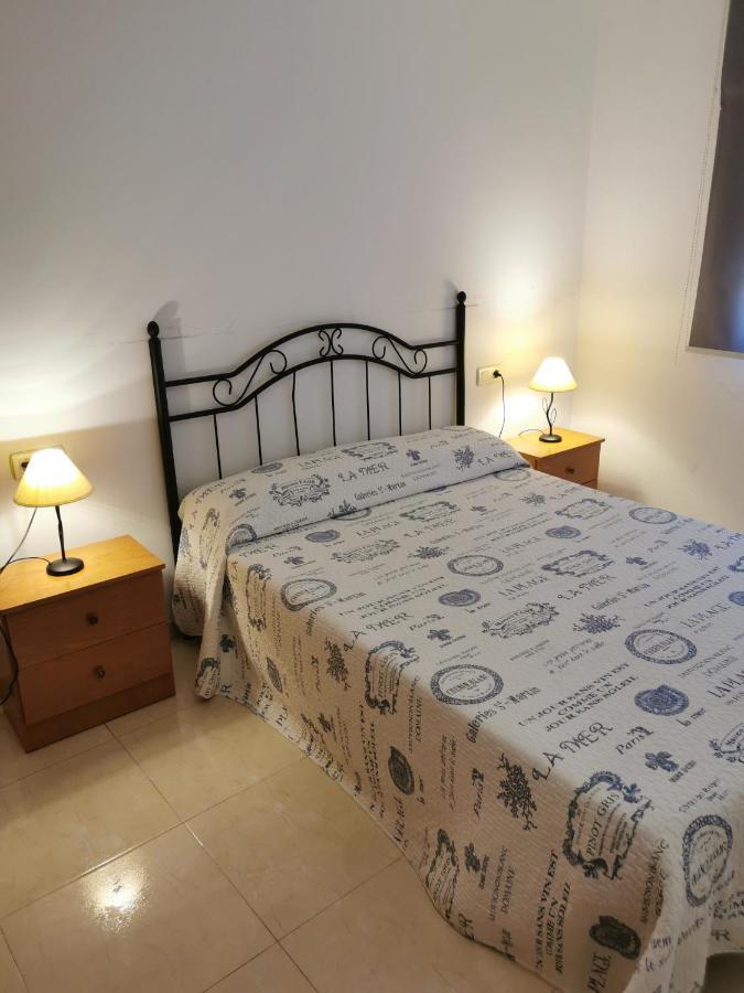 Hostal Residencia Celma Sant Carlos de la Ràpita Dış mekan fotoğraf